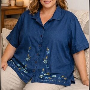 Elisabeth Liz Claiborne Womans Blue Denim Floral Embroidered Button Up Shirt